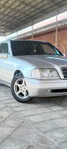 Mercedes C 220 1993, 136,000 km - 2.2 л - Salyan