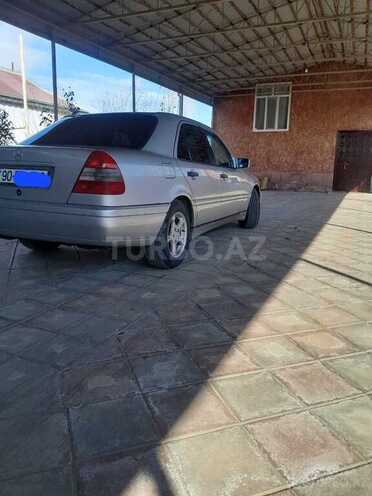 Mercedes C 220 1993, 136,000 km - 2.2 л - Salyan