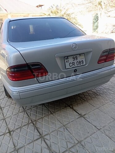 Mercedes E 240 2001, 750,000 km - 2.4 l - Bakı