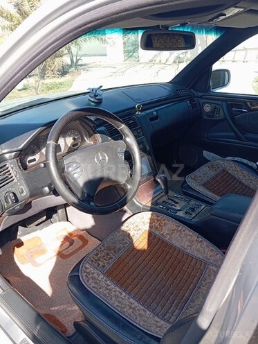 Mercedes E 240 2001, 750,000 km - 2.4 l - Bakı