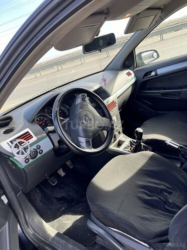 Opel Astra 2004, 393,000 km - 1.4 l - Bakı