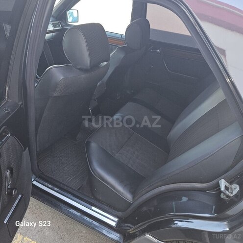 Mercedes E 280 1994, 350,000 km - 2.8 l - Qazax