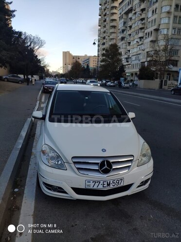 Mercedes B 180 2010, 60,000 km - 1.7 l - Bakı