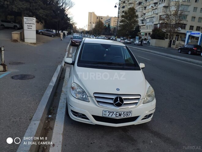 Mercedes B 180 2010, 60,000 km - 1.7 l - Bakı