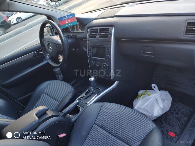 Mercedes B 180 2010, 60,000 km - 1.7 l - Bakı