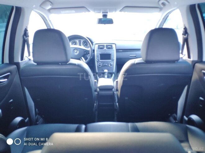 Mercedes B 180 2010, 60,000 km - 1.7 l - Bakı