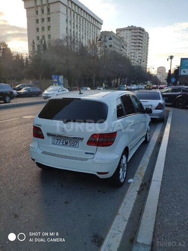 Mercedes B 180 2010, 60,000 km - 1.7 l - Bakı