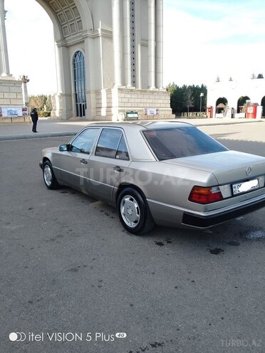 Mercedes E 200 1993, 354,123 km - 2.0 l - Şəmkir