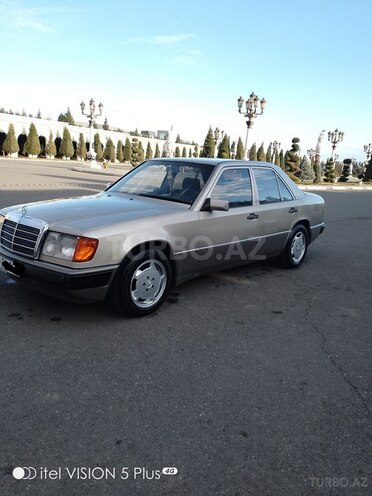 Mercedes E 200 1993, 354,123 km - 2.0 l - Şəmkir