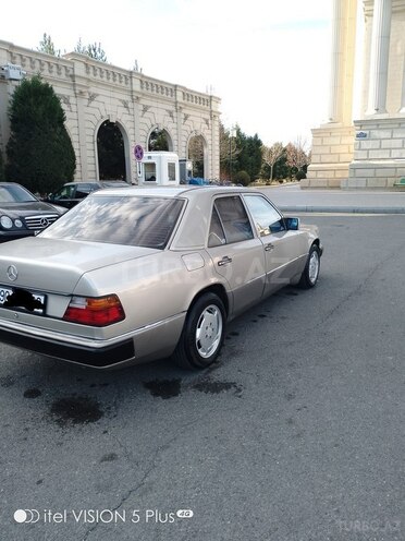 Mercedes E 200 1993, 354,123 km - 2.0 l - Şəmkir
