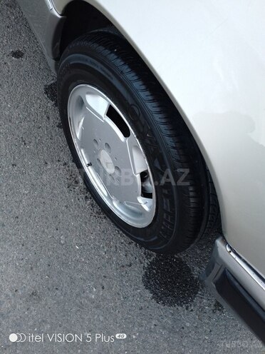 Mercedes E 200 1993, 354,123 km - 2.0 l - Şəmkir