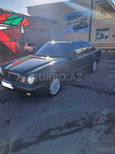 Mercedes E 320 2000, 268,000 km - 3.2 l - Göygöl