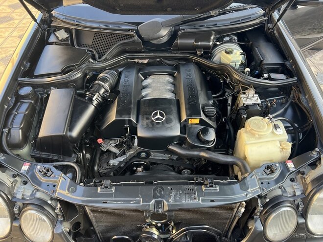 Mercedes E 320 2000, 268,000 km - 3.2 l - Göygöl