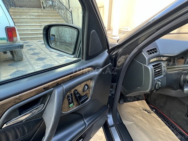 Mercedes E 320 2000, 268,000 km - 3.2 l - Göygöl