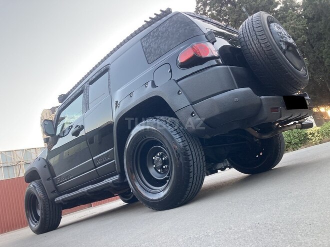 Toyota FJ Cruiser 2009, 265,000 km - 4.0 л - Bakı