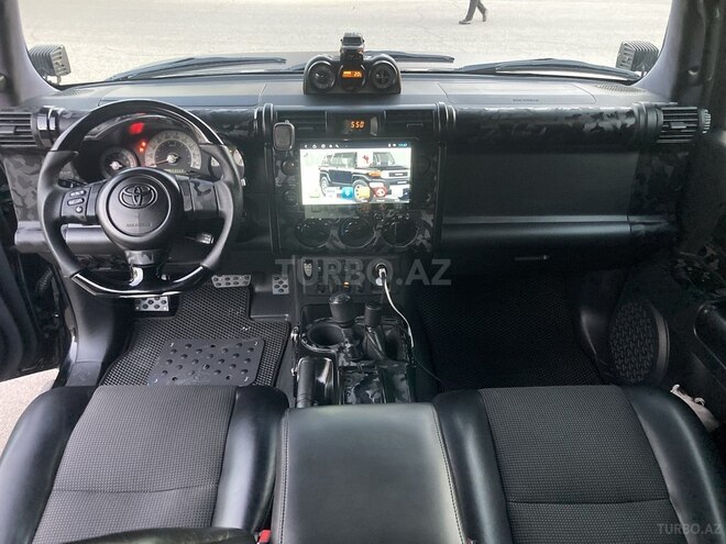 Toyota FJ Cruiser 2009, 265,000 km - 4.0 л - Bakı