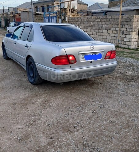Mercedes E 230 1996, 352,000 km - 2.3 l - Bakı