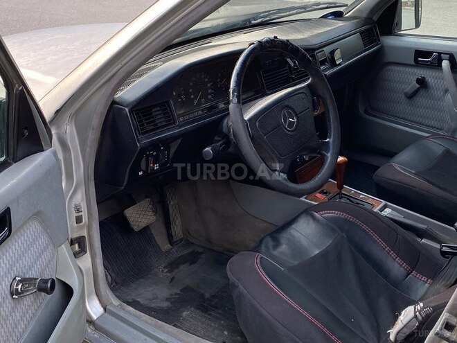 Mercedes 190 1993, 258,741 km - 2.0 л - Sumqayıt
