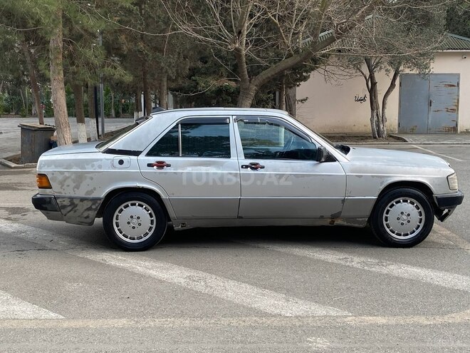 Mercedes 190 1993, 258,741 km - 2.0 л - Sumqayıt