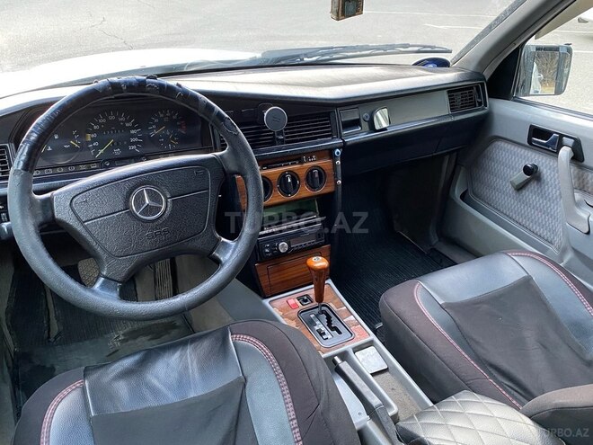 Mercedes 190 1993, 258,741 km - 2.0 л - Sumqayıt
