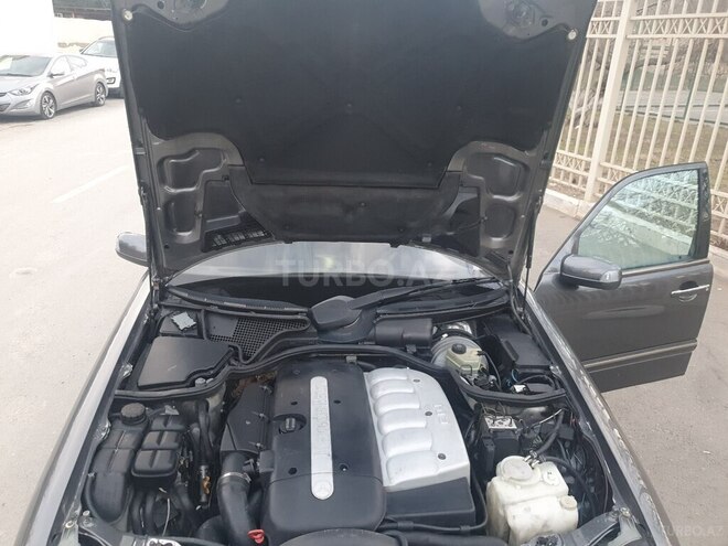 Mercedes E 320 2000, 300,000 km - 3.2 l - Bakı