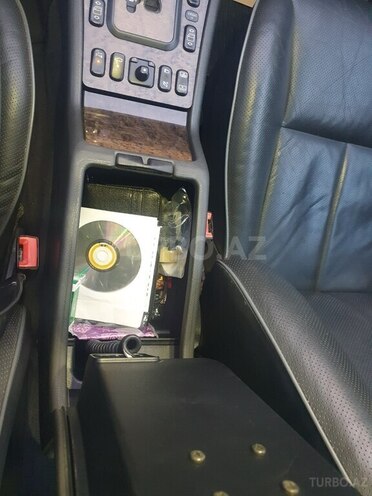 Mercedes E 320 2000, 300,000 km - 3.2 l - Bakı