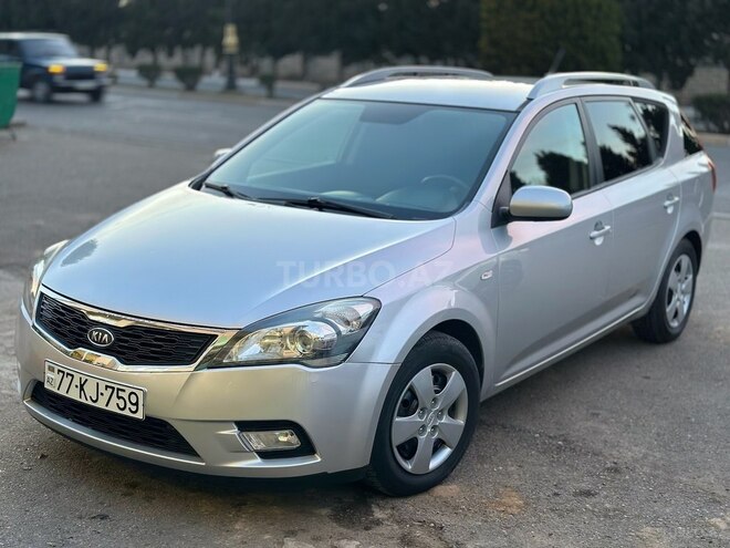 Kia Ceed 2011, 165,000 km - 1.4 л - Gəncə