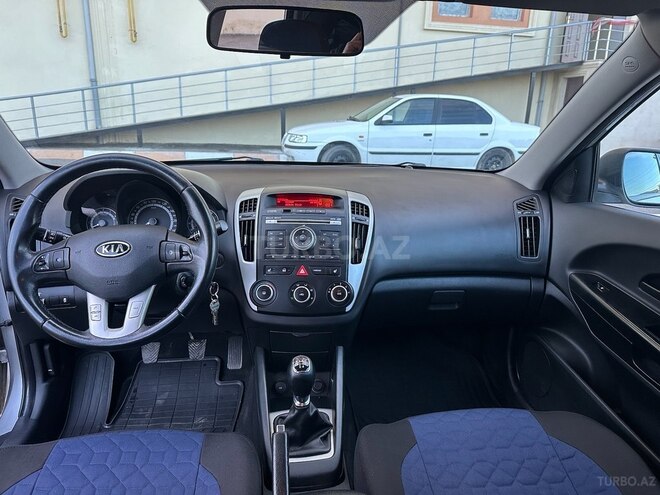 Kia Ceed 2011, 165,000 km - 1.4 л - Gəncə