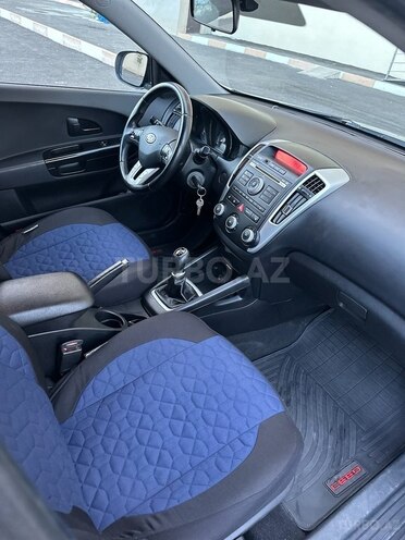 Kia Ceed 2011, 165,000 km - 1.4 л - Gəncə