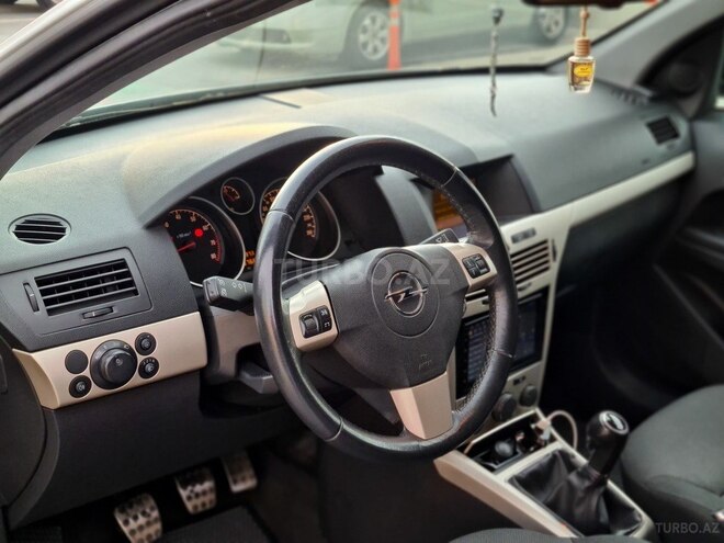 Opel Astra 2007, 167,000 km - 1.4 l - Bakı