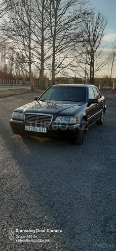 Mercedes C 180 1998, 355,800 km - 1.8 л - Yevlax
