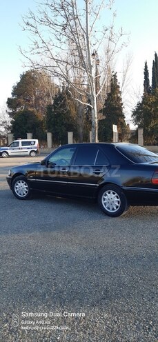 Mercedes C 180 1998, 355,800 km - 1.8 л - Yevlax