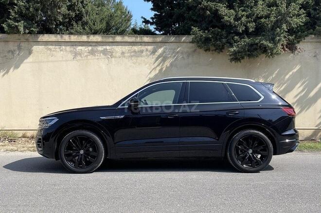 Volkswagen Touareg 2020, 20,896 km - 3.0 l - Bakı
