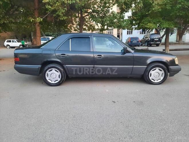 Mercedes E 280 1994, 373,700 km - 2.8 l - Bakı