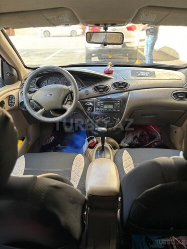 Ford Focus 2001, 262,323 km - 2.0 l - Bakı