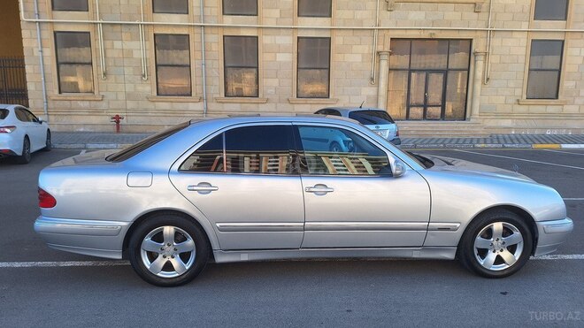 Mercedes E 240 2000, 289,713 km - 2.4 l - Bakı