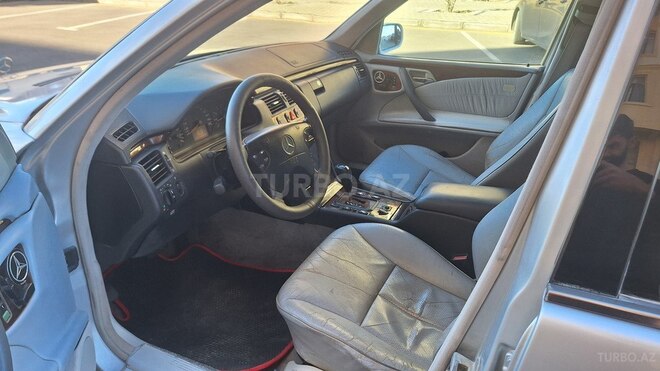 Mercedes E 240 2000, 289,713 km - 2.4 l - Bakı