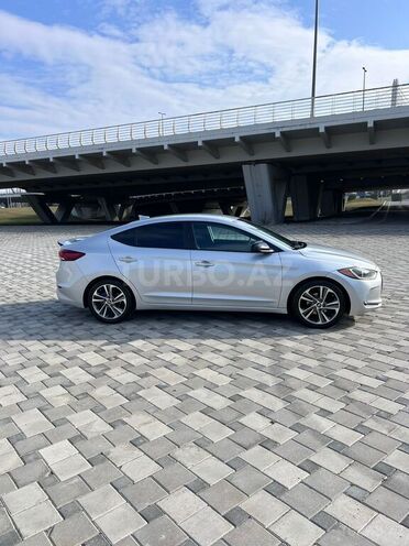 Hyundai Elantra 2018, 175,000 km - 2.0 л - Bakı