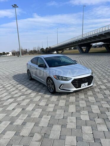Hyundai Elantra 2018, 175,000 km - 2.0 л - Bakı