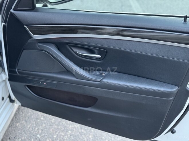 BMW 520 2015, 179,000 km - 2.0 l - Bakı
