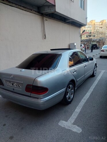 Mercedes E 220 1999, 450,000 km - 2.2 l - Bakı