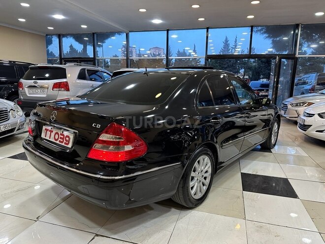 Mercedes E 220