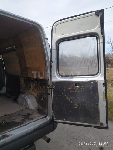 Ford Transit 2000, 380,000 km - 2.5 l - Quba