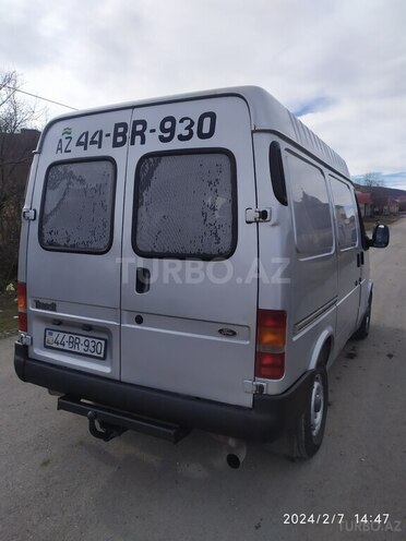 Ford Transit 2000, 380,000 km - 2.5 l - Quba