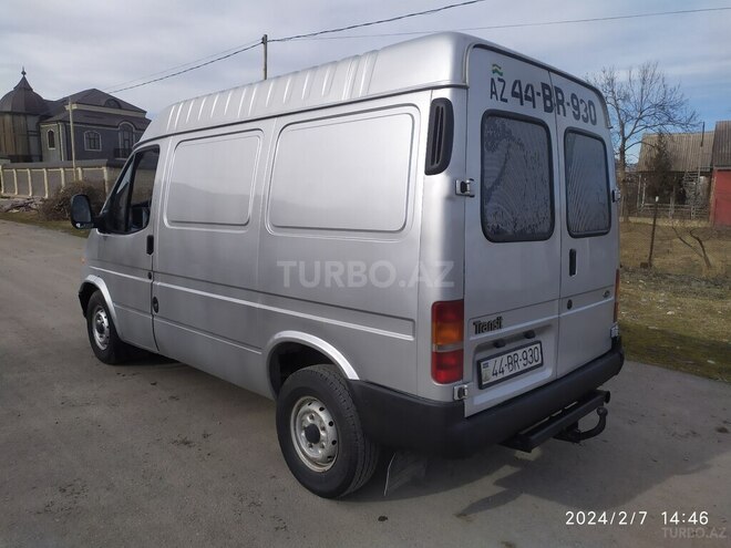 Ford Transit 2000, 380,000 km - 2.5 l - Quba
