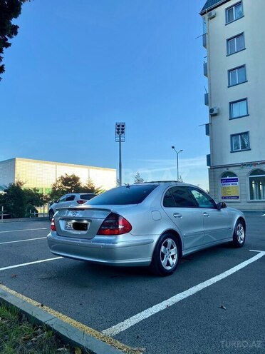 Mercedes E 320 2004, 255,000 km - 3.2 l - Masallı