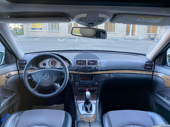Mercedes E 320 2004, 255,000 km - 3.2 l - Masallı