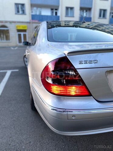 Mercedes E 320 2004, 255,000 km - 3.2 l - Masallı