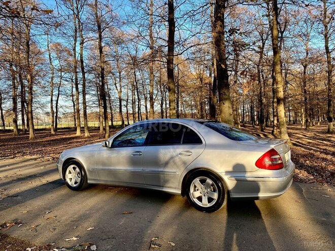 Mercedes E 320 2004, 255,000 km - 3.2 l - Masallı