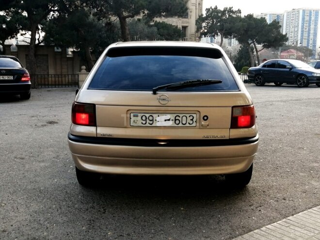 Opel Astra 1996, 376,000 km - 1.6 l - Bakı